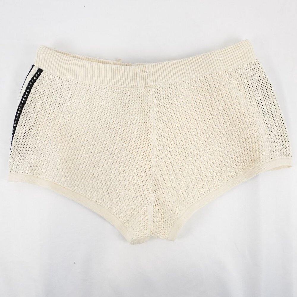 Adidas Originals Premium Crochet Sprinter Shorts in Wonder White Size XL (NWT) - Picture 3 of 8